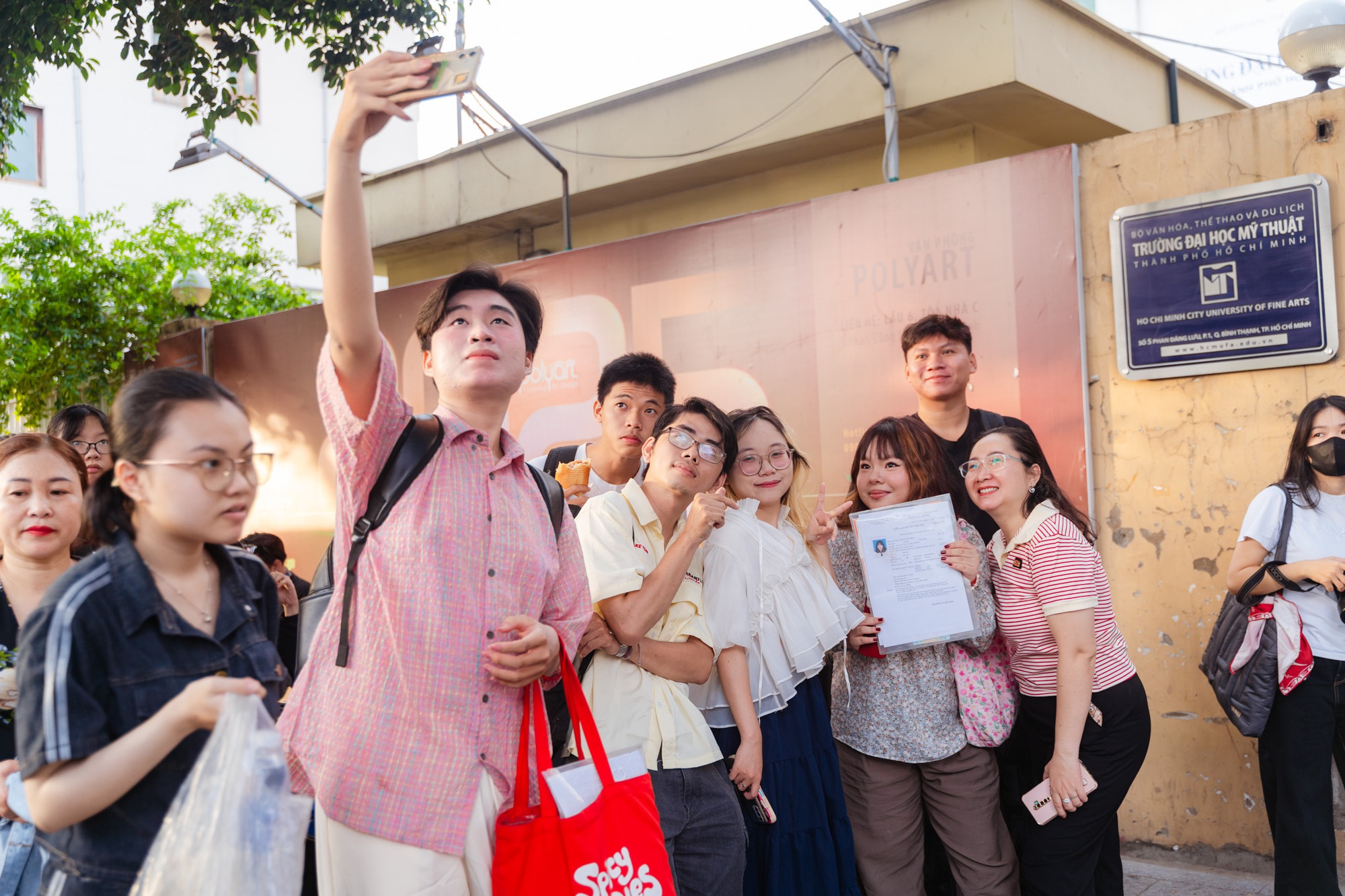 Chùm ảnh: Sĩ tử cực 