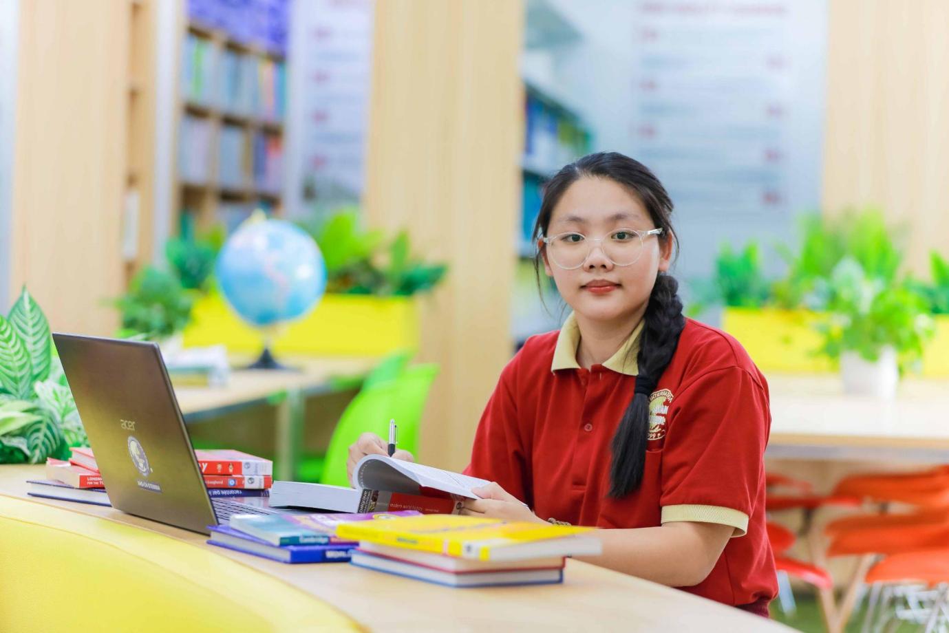 Hà Tiểu Linh và hành trình chinh phục 10 trường đại học danh tiếng Hoa Kỳ- Ảnh 1. Hà Tiểu Linh và hành trình chinh phục 10 trường đại học danh tiếng Hoa Kỳ- Ảnh 1.