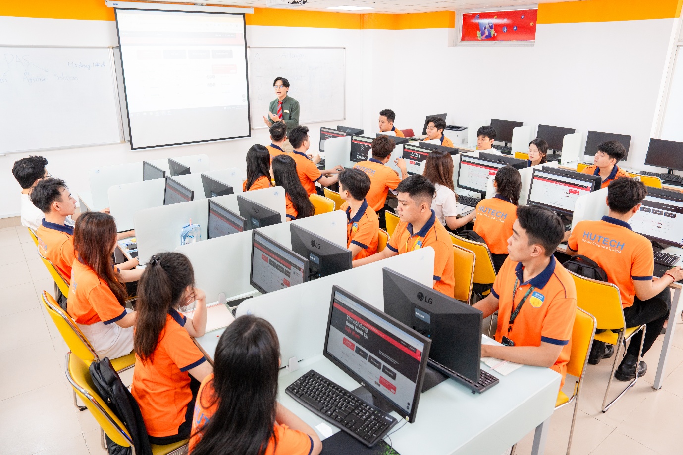 Đăng ký nguyện vọng HUTECH, nhận ngay học bổng 25% học phí toàn khoá và ưu đãi 5 triệu đồng- Ảnh 3.