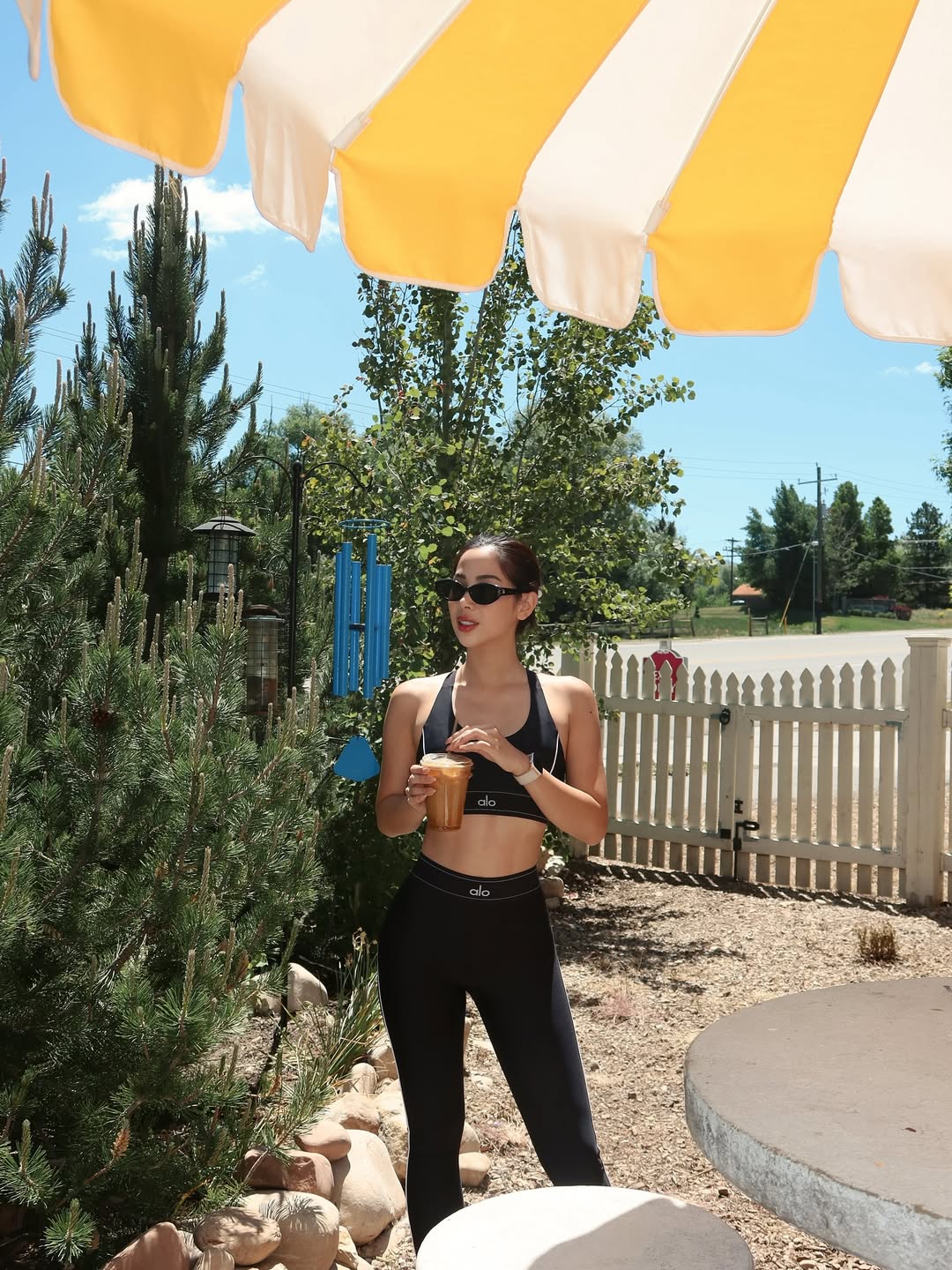 "alo" nhưng không phải nghe điện thoại: Team sống đẹp, sexy và healthy nghe sẽ hiểu!- Ảnh 14.