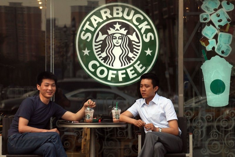 Starbucks bị chê đắt khi rao bán 10 tỷ USD cho hoạt động kinh doanh ở một nước Châu Á- Ảnh 2.