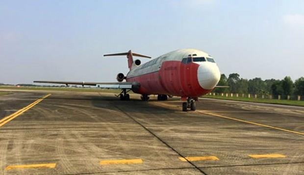Cận cảnh máy bay Boeing bị "bỏ rơi" 18 năm tại Nội Bài- Ảnh 1.