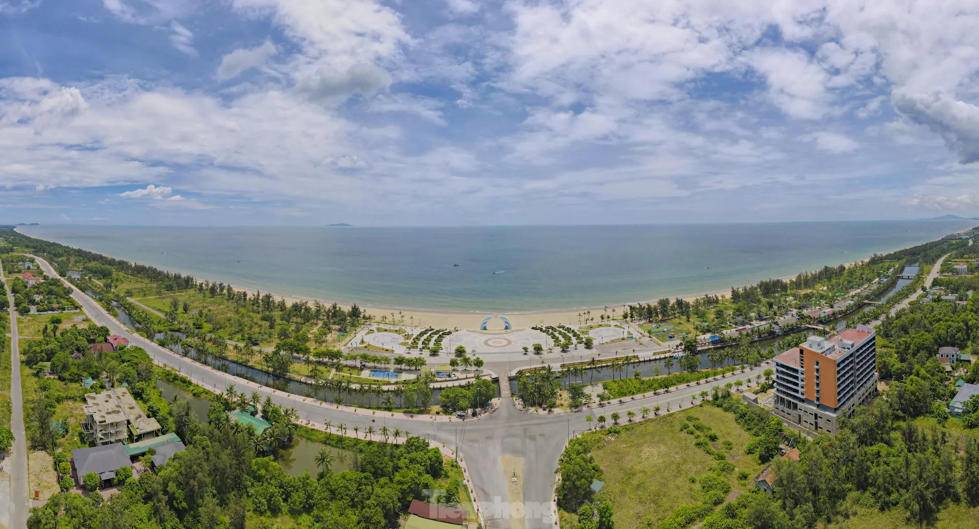 'Hội An thu nhỏ' trong khu du lịch biển nổi tiếng Hà Tĩnh- Ảnh 1. 'Hội An thu nhỏ' trong khu du lịch biển nổi tiếng Hà Tĩnh- Ảnh 1.