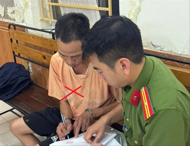 Góc khuất vụ cha xích con trên phố ở Hải Phòng- Ảnh 2.