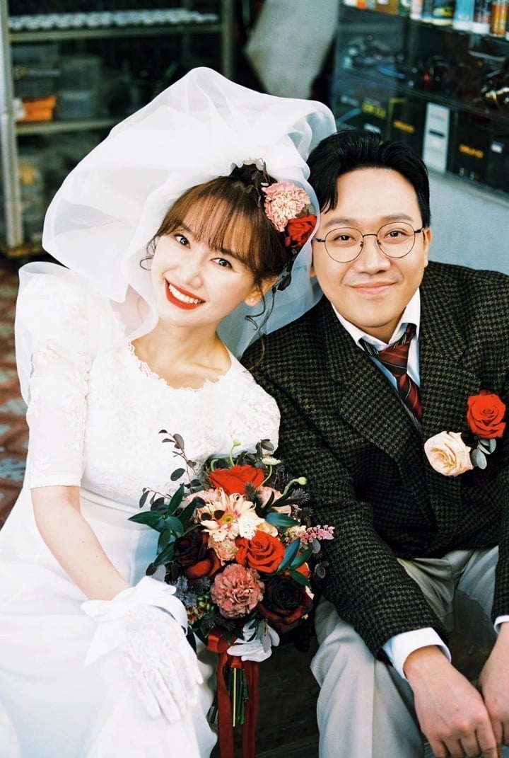 Trấn Thành - Hari Won: 8 năm ngọt ngào như mới yêu, không áp lực chuyện có con- Ảnh 1.