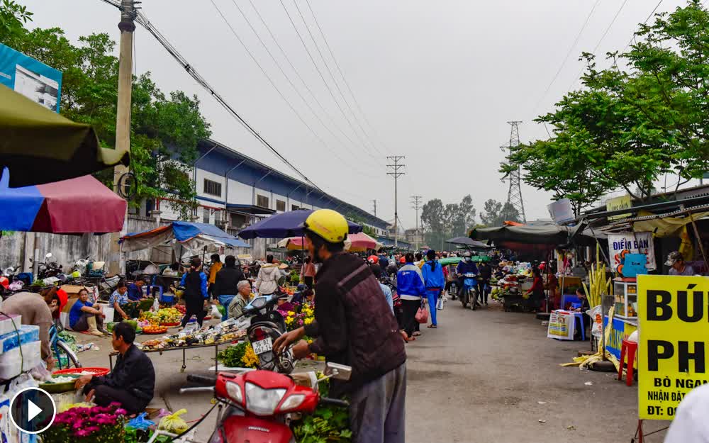 Chỉ 55,5% người lao động Việt có đủ thịt, cá trong bữa ăn - Cuộc sống vất vả tại các khu công nghiệp- Ảnh 2. Chỉ 55,5% người lao động Việt có đủ thịt, cá trong bữa ăn - Cuộc sống vất vả tại các khu công nghiệp- Ảnh 2.