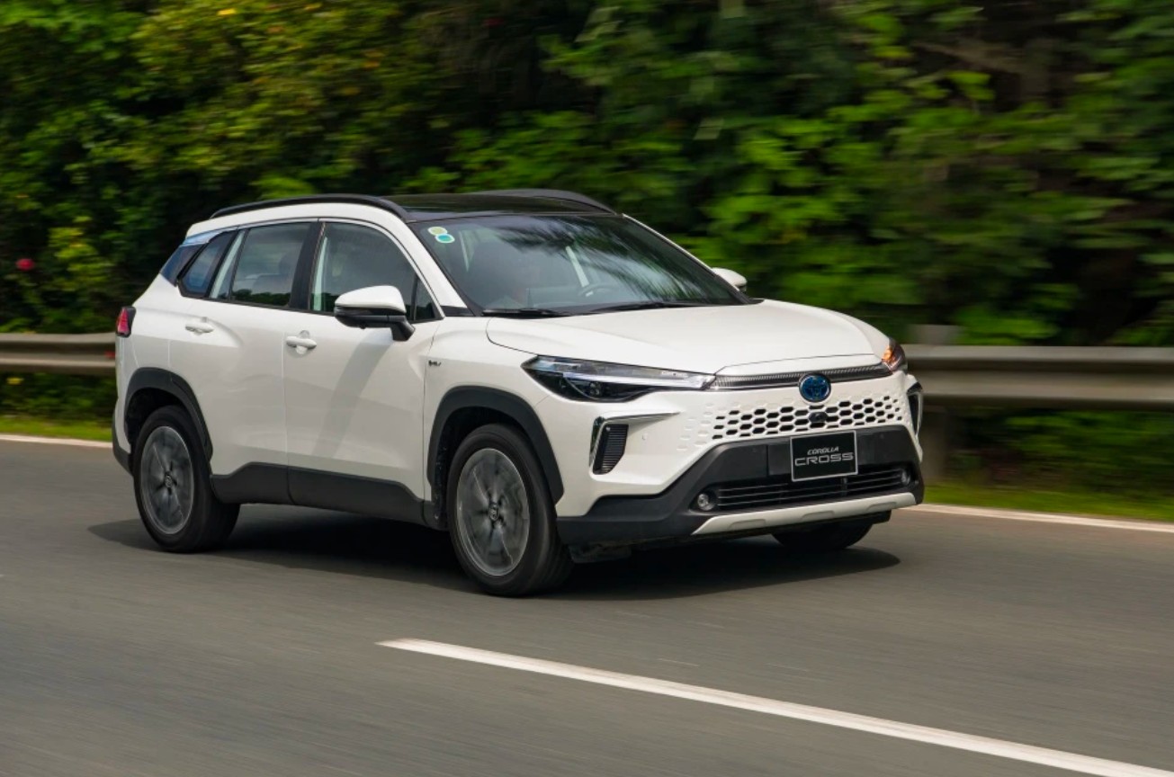 Hơn 7000 người theo dõi vụ kiện Toyota vì hàng loạt ô tô màu trắng bong tróc dưới nắng, phải sơn lại toàn bộ- Ảnh 2.