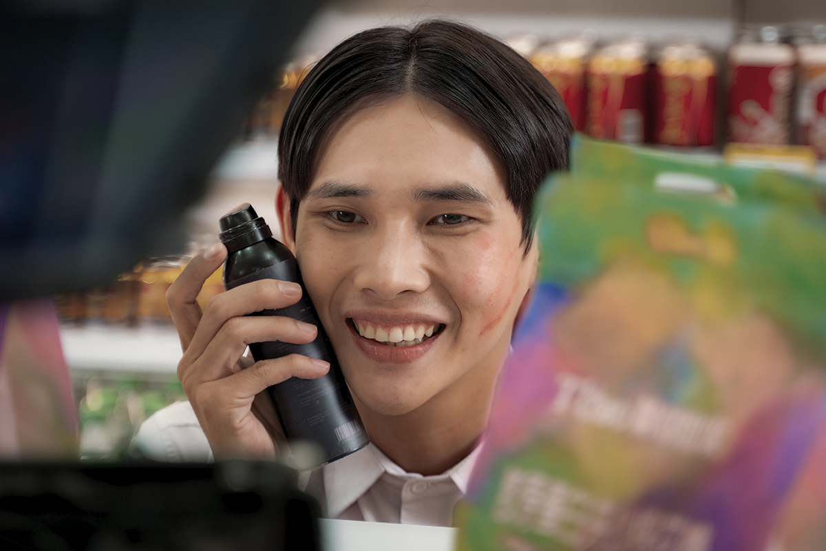 Phim Việt điên chưa từng thấy gây sốt MXH, nam chính vừa ngố vừa hài xem mà cười đến tắc thở- Ảnh 2.