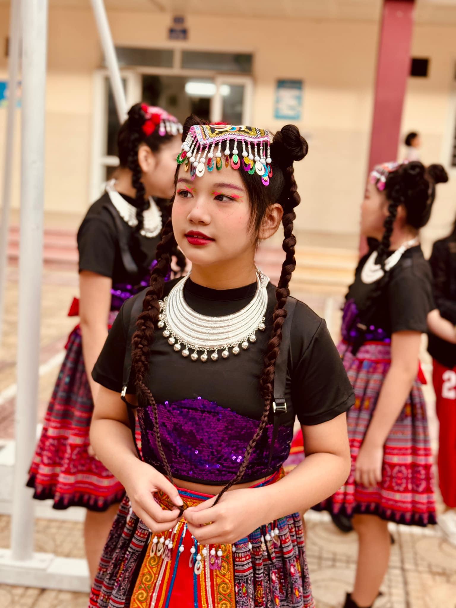 Ái nữ nhà Jennifer Phạm gây sốt ở tuổi 11: Được khen xinh đẹp như hoa hậu, nhìn phong cách đúng chuẩn 