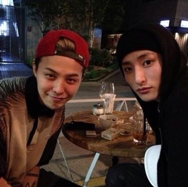 Đại hội sao tại concert G-Dragon: Bạn thân Lee Soo Hyuk bay đến tận nơi, Giả Tịnh Văn và bạn thân Từ Hy Viên bị 