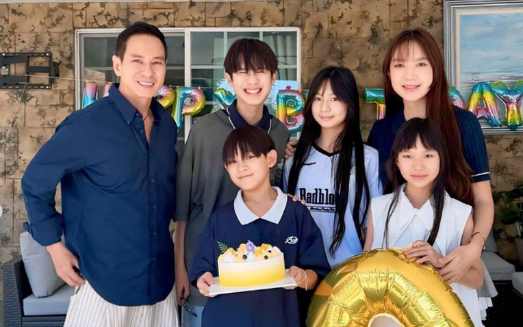 Gia đình Lý Hải - Minh Hà ăn mừng sinh nhật 9 tuổi của cậu út Mio, nhưng anh cả Rio mới là nhân vật 