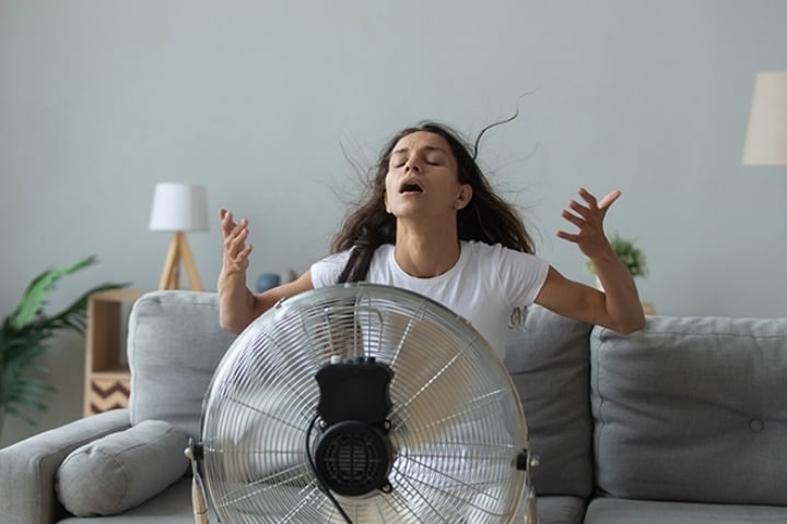 6 thói quen dễ gây đột quỵ mùa hè, nhiều người Việt vô tư mắc phải- Ảnh 1.