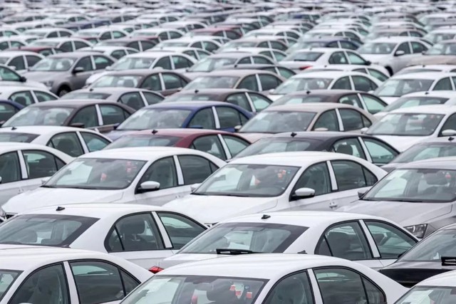 Xe cũ 0 km: Ngành xe coi hỗn loạn, người dân phản bác 'không có gì xấu'- Ảnh 3.