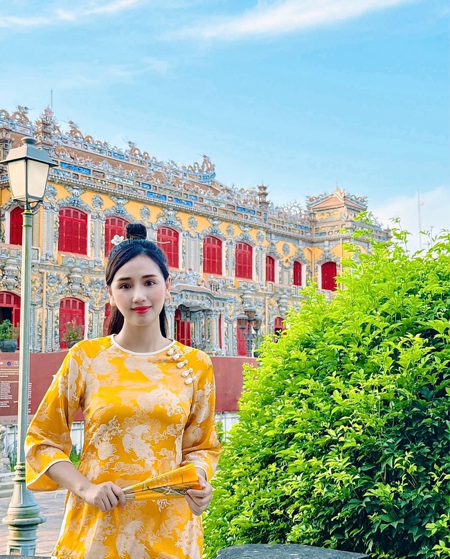 Soi chuyện con cái của cặp bạn thân là phú bà VBiz, phát hiện điểm chung thú vị: Đã giàu sụ còn dạy con khéo thế này- Ảnh 3.