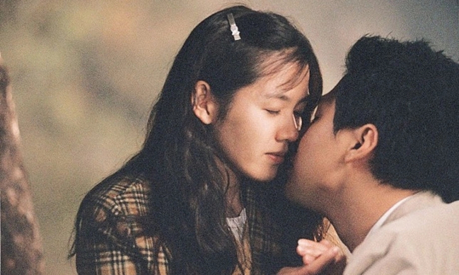 Không thể tin nổi đây là Son Ye Jin, quốc bảo nhan sắc xứ Hàn sao lại xấu thế này?- Ảnh 6.