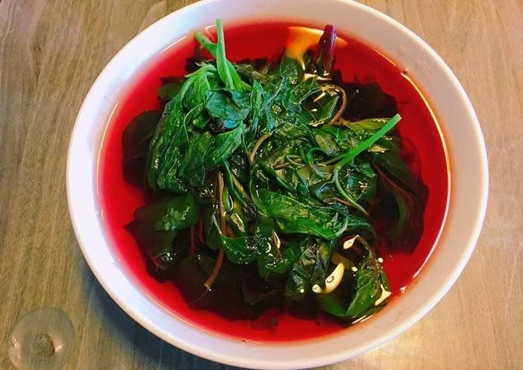 Loại rau "rẻ bèo" ở chợ Việt nhưng giàu dinh dưỡng đáng kinh ngạc: Axit folic gấp 46 lần dưa chuột, canxi gấp 3 lần rau bina- Ảnh 2.