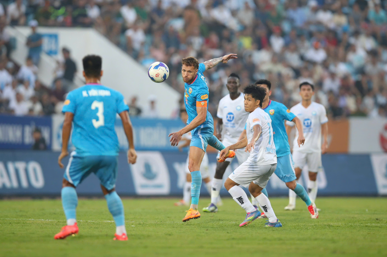 VFF chốt số ngoại binh ở V.League, sẽ có 2 suất xuống hạng mùa giải mới- Ảnh 1.