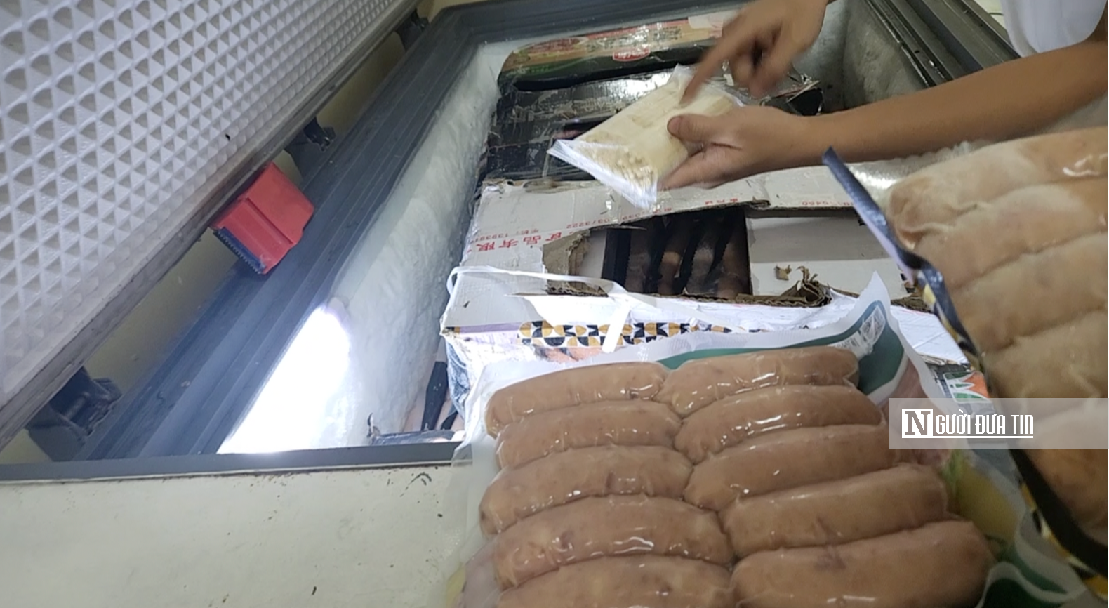 Hiểm họa lạp xưởng nướng đá “nhiều không” tại Tp.Hồ Chí Minh- Ảnh 10.