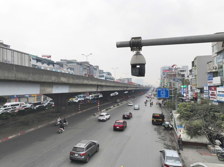 Camera AI ở Hà Nội có thể điều khiển giao thông, CSGT không phải ra đường- Ảnh 1.