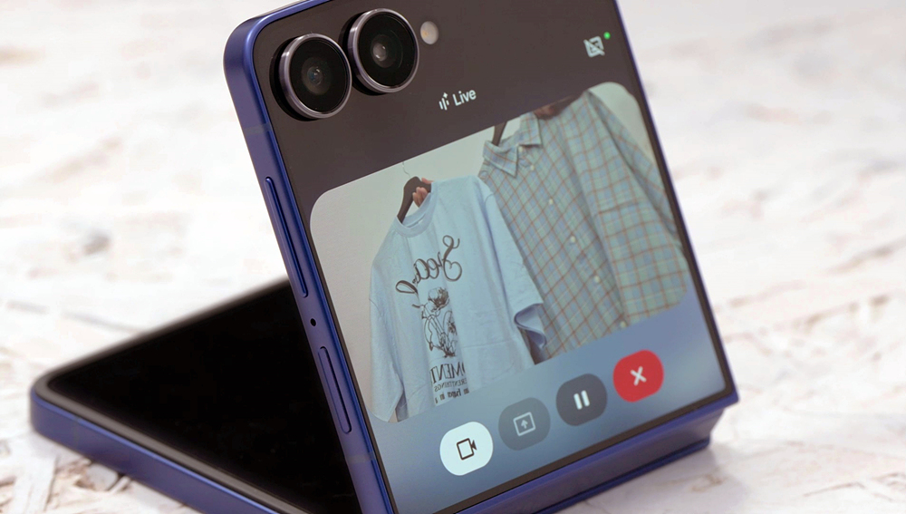 Samsung vừa ra mắt Galaxy Z Flip7 và Z Fold7, nên mua luôn hay chọn iPhone 16 Pro Max đang giảm giá?- Ảnh 3.