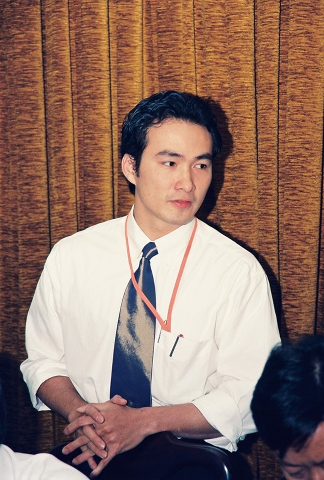 Nam nghệ sĩ đình đám rời showbiz Việt, giờ là đại gia, giám đốc bảo tàng, sống giàu sang bên vợ 3- Ảnh 1.