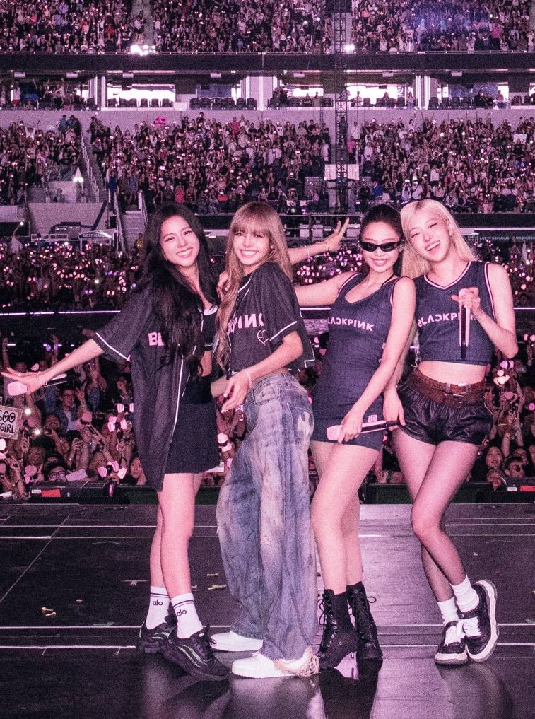 Rosé - Bruno Mars chính là ngoại lệ của nhau, thân thiết cỡ ngày làm fan muốn "đẩy thuyền" quá!- Ảnh 1.