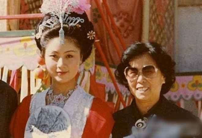 Người quan trọng nhất Tây Du Ký 1986: Cát-xê cao nhất đoàn phim, vượt cả Tôn Ngộ Không, đạo diễn phải thuê chuyên cơ đến đón chỉ để xuất hiện 3 phút- Ảnh 1.