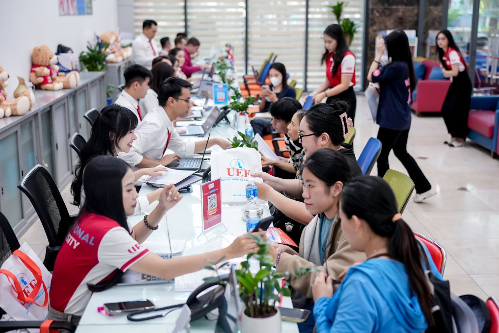 1.000 thí sinh đầu tiên nhập học UEF sẽ nhận được ưu đãi 5 triệu đồng- Ảnh 3.