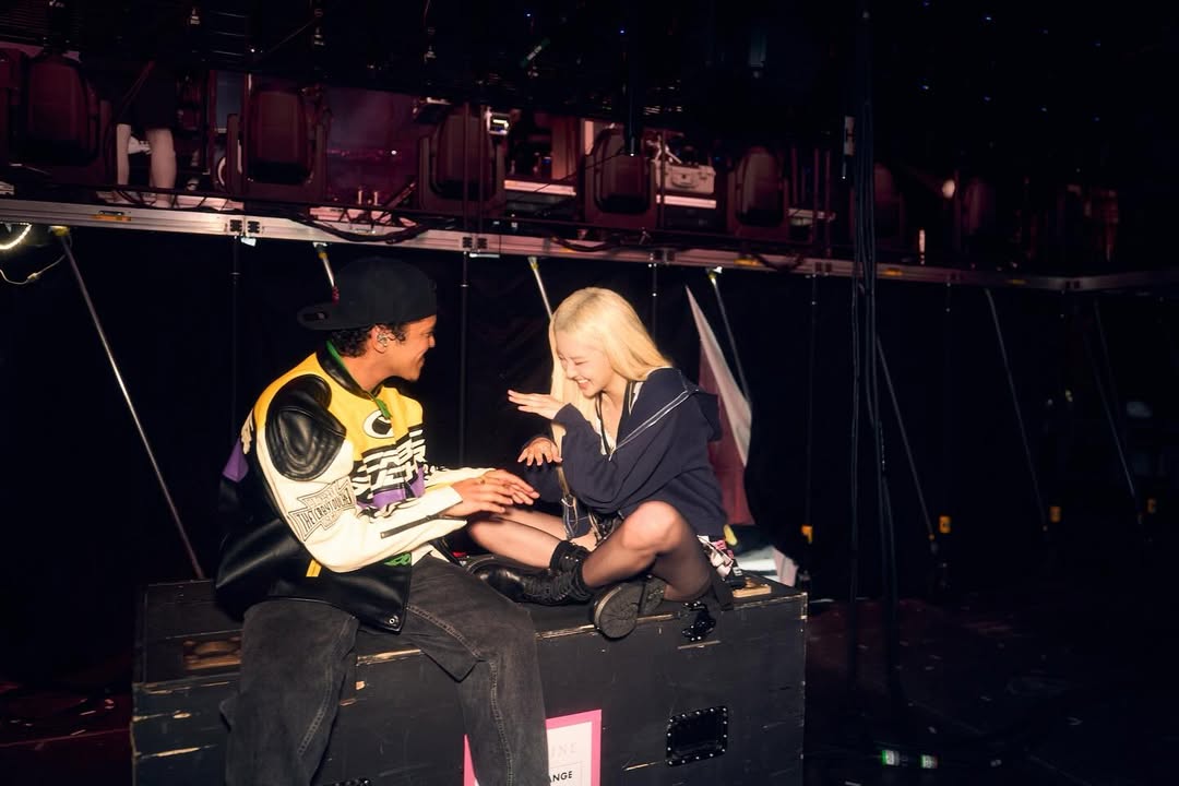 Rosé - Bruno Mars chính là ngoại lệ của nhau, thân thiết cỡ ngày làm fan muốn "đẩy thuyền" quá!- Ảnh 8.