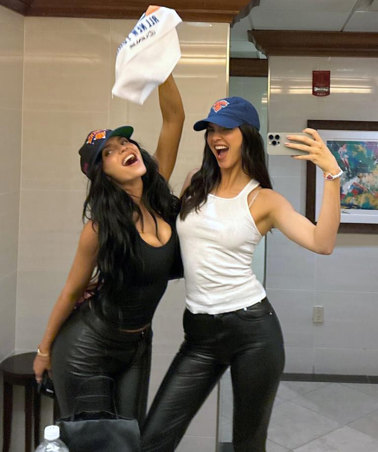 Chị em Kendall - Kylie Jenner 