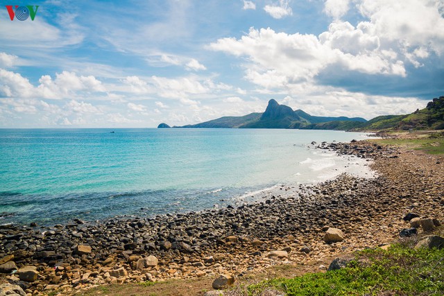 Không phải Đà Nẵng, Nha Trang hay Phú Quốc, đây mới là bãi biển được du khách nhận xét "Top 1 Việt Nam"- Ảnh 1.