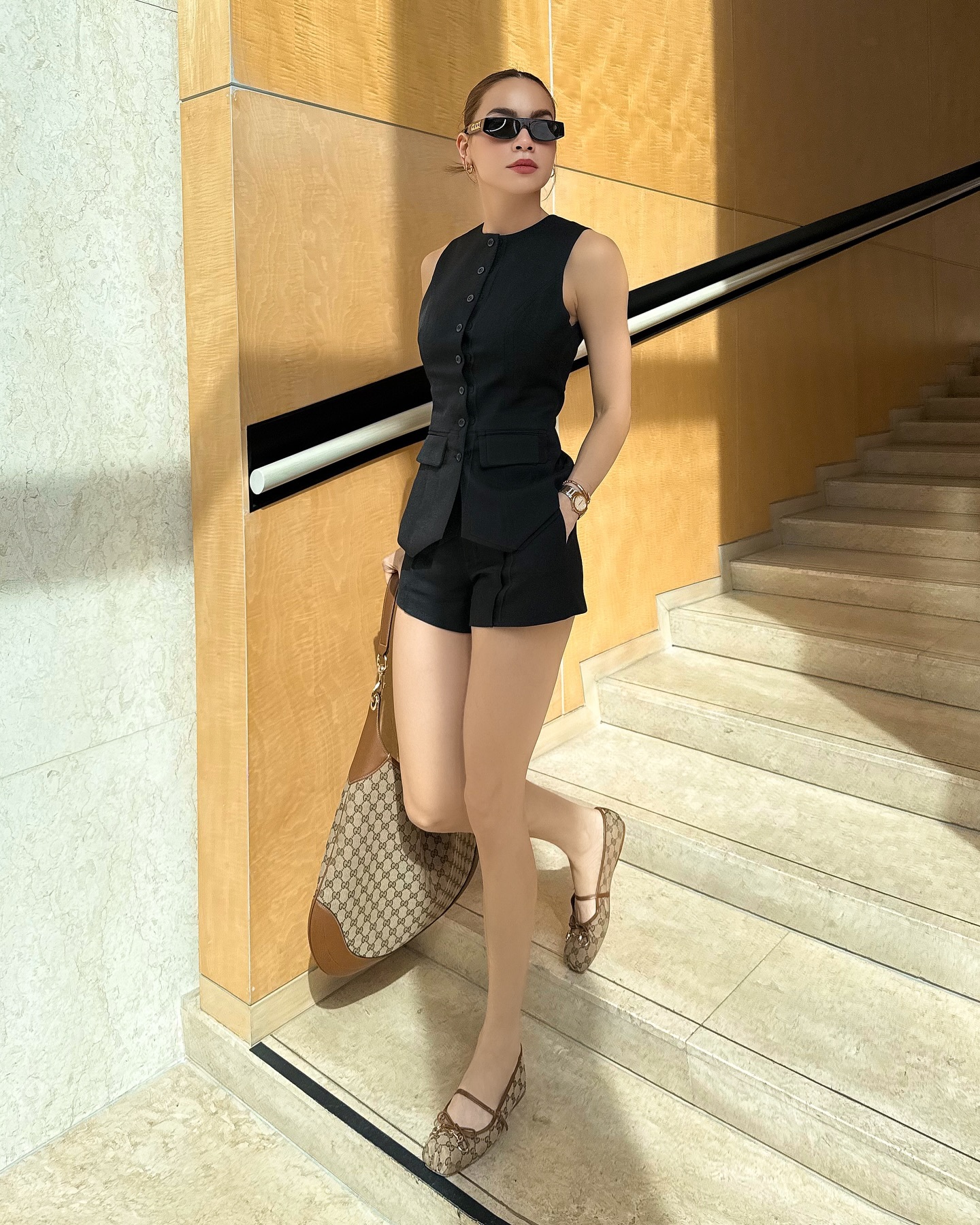 Top 3 mỹ nhân Việt trên 40 tuổi có style trẻ mãi không già- Ảnh 2.
