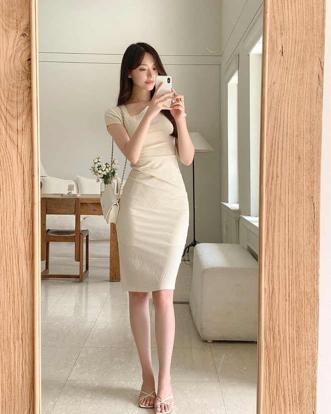 Xu hướng váy liền công sở là 4 kiểu giúp chị em mặc đẹp từ giờ tới tận mùa thu- Ảnh 9.
