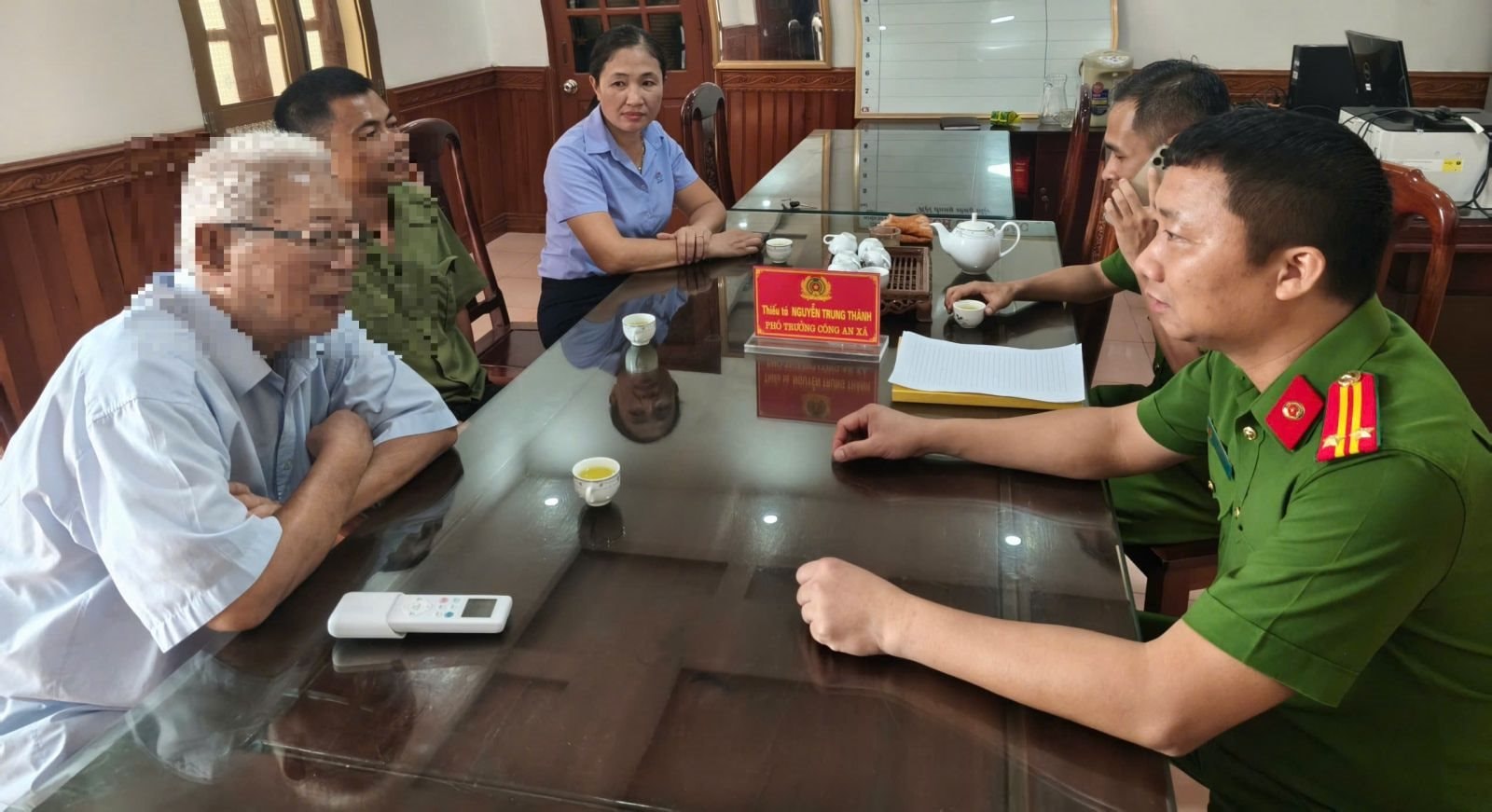 Cụ ông phải trả 520 triệu đồng vì chậm trả hơn 7 triệu tiền cước viễn thông mà ông không hề sử dụng, công an vào cuộc làm rõ- Ảnh 1. Cụ ông phải trả 520 triệu đồng vì chậm trả hơn 7 triệu tiền cước viễn thông mà ông không hề sử dụng, công an vào cuộc làm rõ- Ảnh 1.