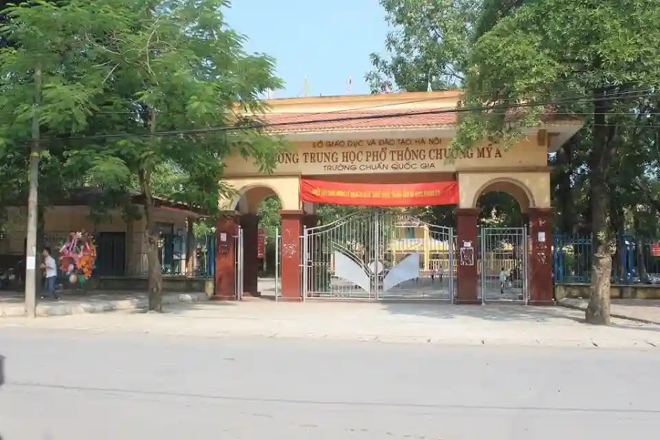 Trường THPT Chương Mỹ A gây sốt với thủ khoa 3 điểm 10: Đầu vào "dễ thở" nhưng thành tích vô địch ở kỳ thi hút 100.000 thí sinh- Ảnh 3.