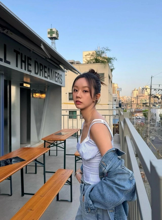 Lee Hyeri da mộc đẹp mịn gây sốt, tuổi băm vẫn xinh mơn mởn: Có mẹo tăng collagen cho da nhờ cắt giảm 1 thứ trong chế độ ăn- Ảnh 5.