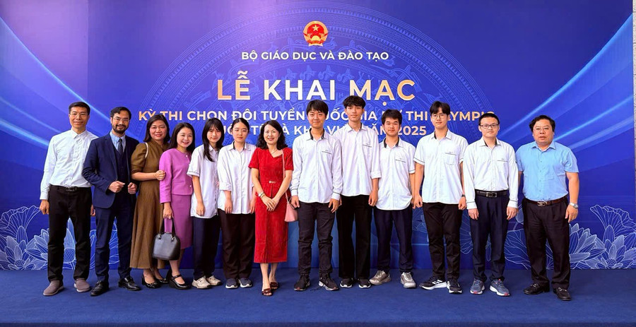 Chủ nhân Huy chương Vàng Olympic Hóa học quốc tế và những cái nhất- Ảnh 2.