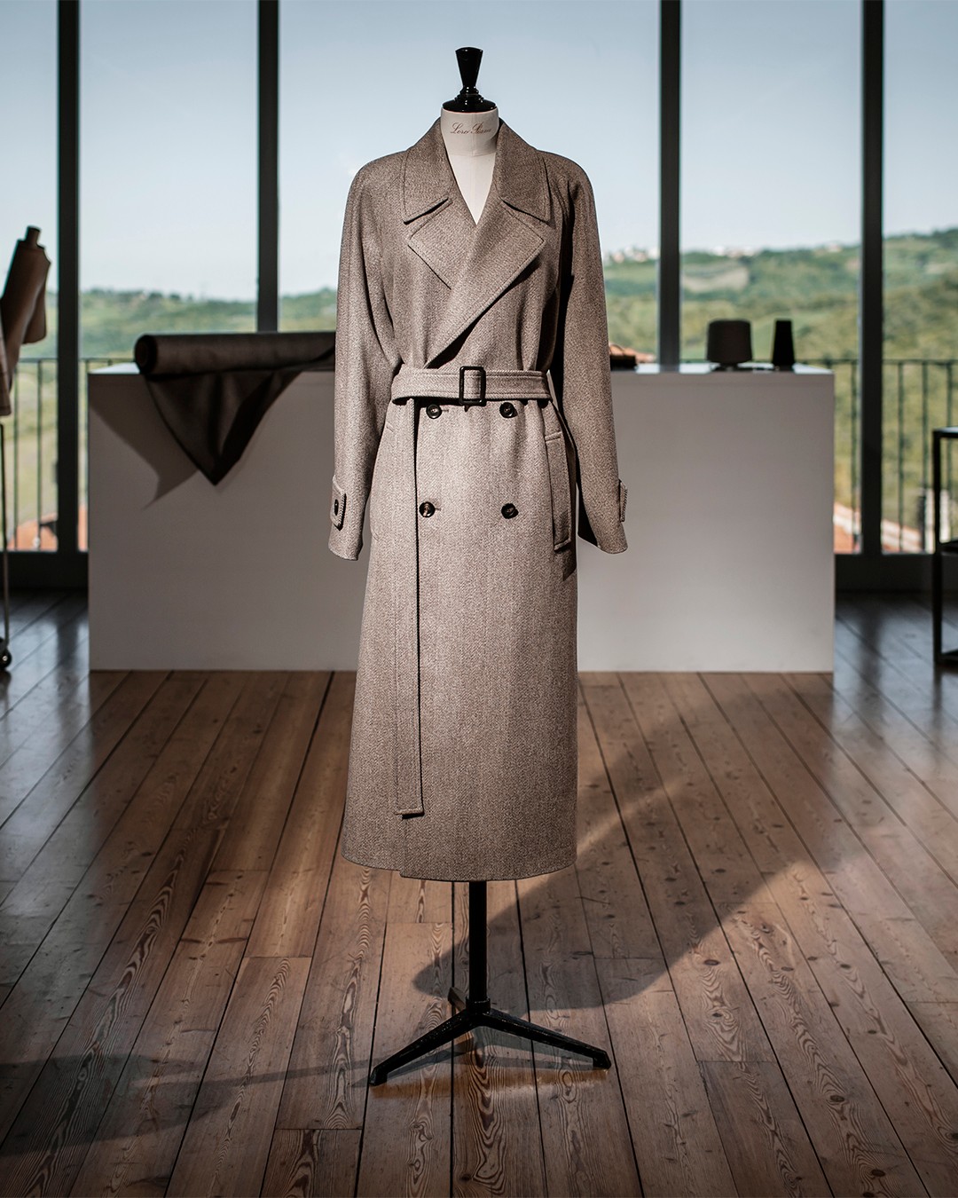 Loro Piana - Brand xa xỉ do bạn trai Lisa làm CEO bị phát hiện bóc lột nhân công, bán giá siêu chênh lệch- Ảnh 3.