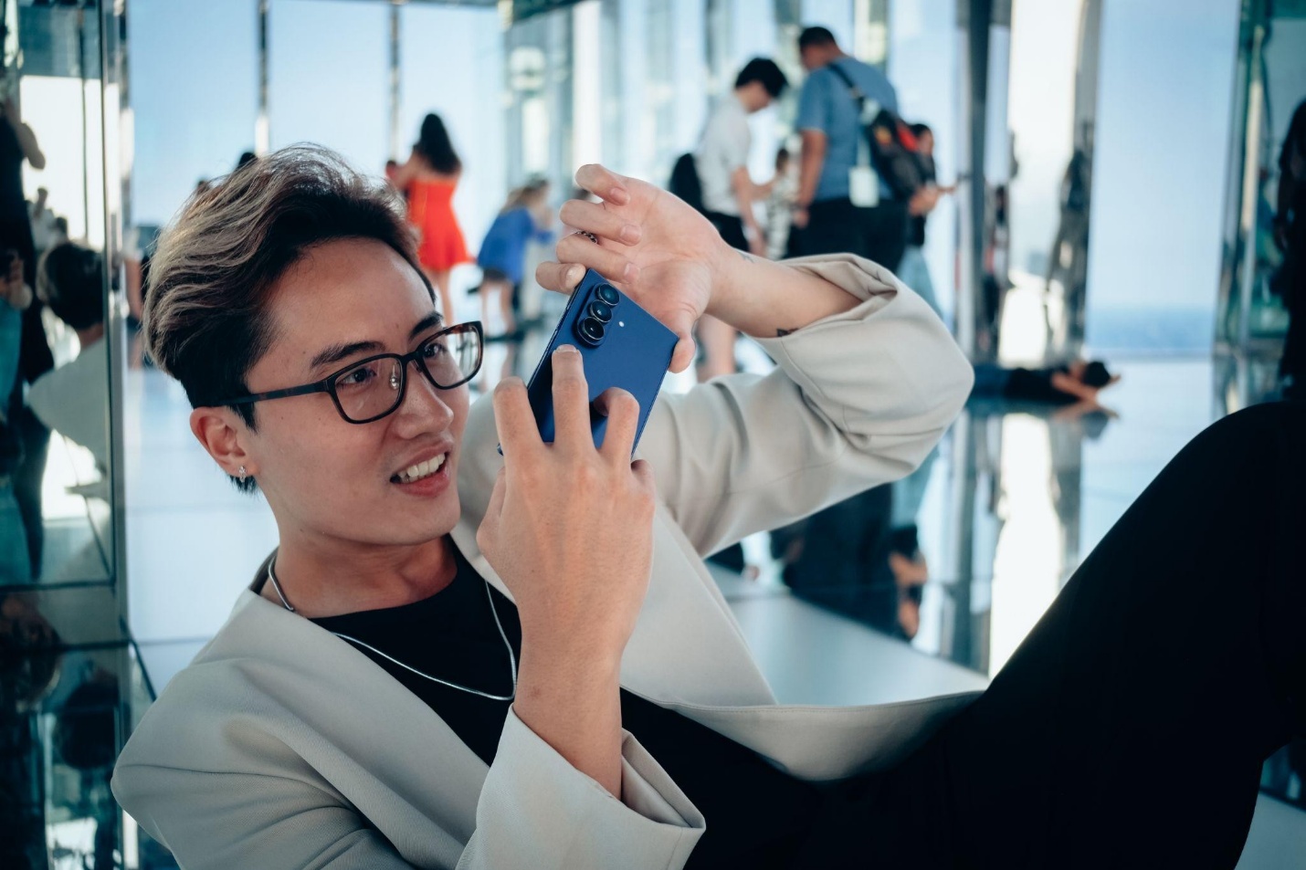Trải nghiệm xong camera của Galaxy Z Fold7, reviewer nhận định: Chất lượng cải thiện rõ rệt, tính năng Galaxy AI “ai cũng phải wow”- Ảnh 4. Trải nghiệm xong camera của Galaxy Z Fold7, reviewer nhận định: Chất lượng cải thiện rõ rệt, tính năng Galaxy AI “ai cũng phải wow”- Ảnh 4.