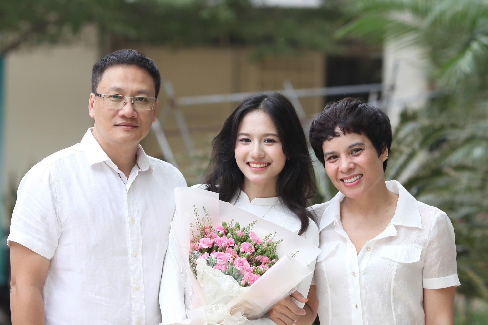 Nữ sinh 2007 đạt 9,75 Văn thuộc top cao nhất cả nước: Đạt 7.5 IELTS, theo học ngôi trường danh giá hàng đầu Thủ đô- Ảnh 2.