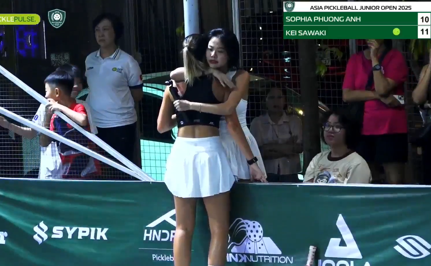 Sophia Phương Anh vô địch kịch tính nhưng hình ảnh với 