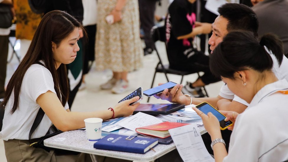 Nhiều người trẻ đang âm thầm trở thành NEET- Ảnh 2.