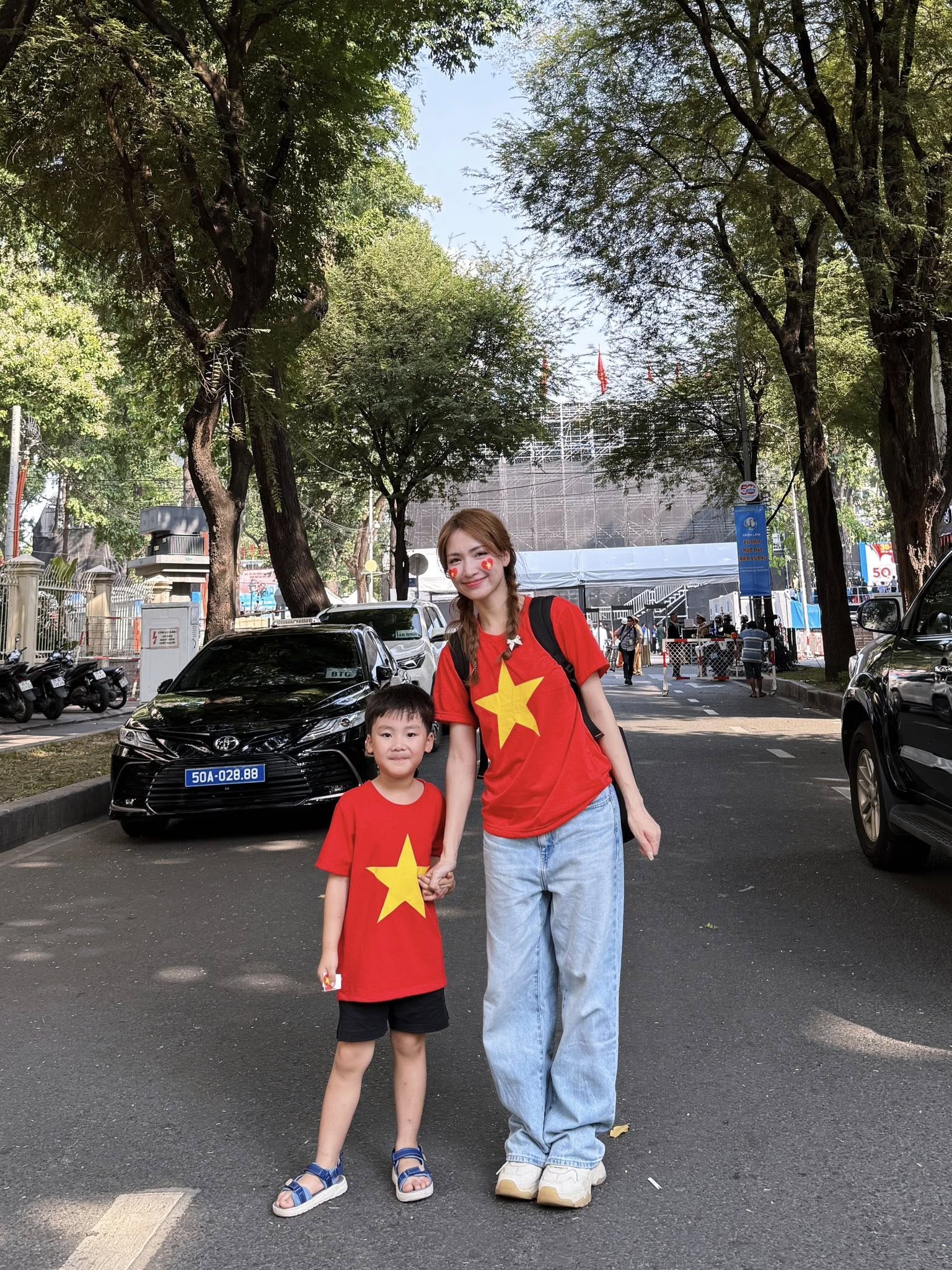 Bo Thúi nhà Hoà Minzy chăm tập thể thao bổ ích ngày hè, ngoại hình thay đổi bất ngờ, mẹ cũng không nhận ra- Ảnh 9.