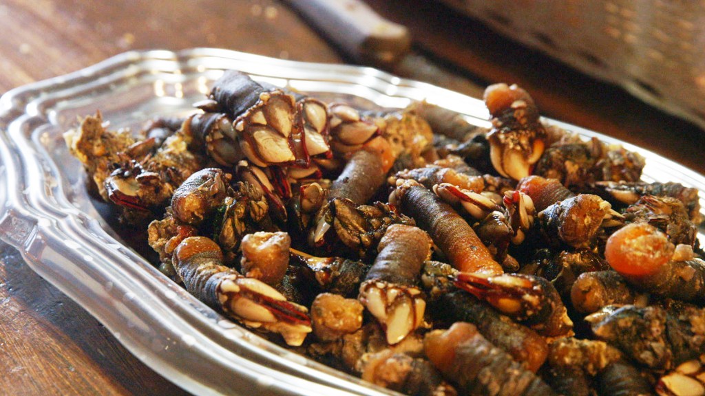 Loại ốc mang cái tên "rợn người" nhưng lại là "tinh hoa ẩm thực" khiến giới sành ăn mê mẩn: Khó bắt - giá đắt, ở Việt Nam chỉ vùng biển này mới có- Ảnh 9.