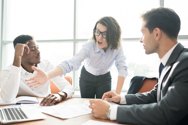 1 thói quen EQ thấp nhiều người mắc, vô tình hủy hoại dần các mối quan hệ mà không hay biết- Ảnh 1.
