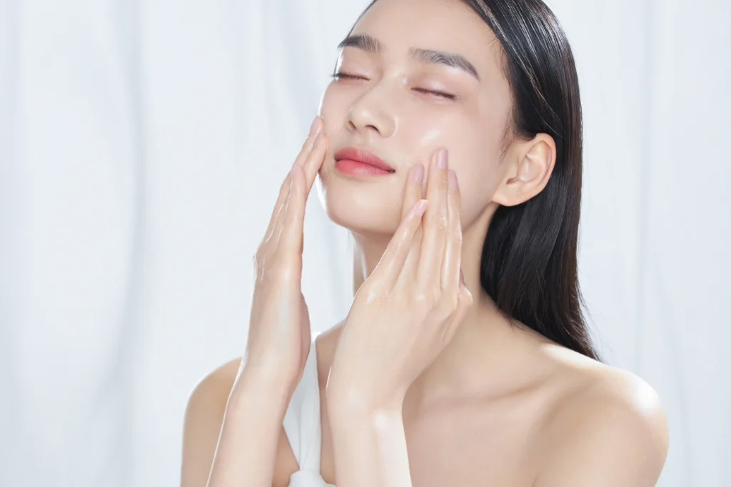 Phụ nữ sau tuổi 40 uống collagen mỗi ngày: Da căng mịn bật tông, khỏe xương khớp nhưng cần lưu ý 7 điều quan trọng- Ảnh 4.