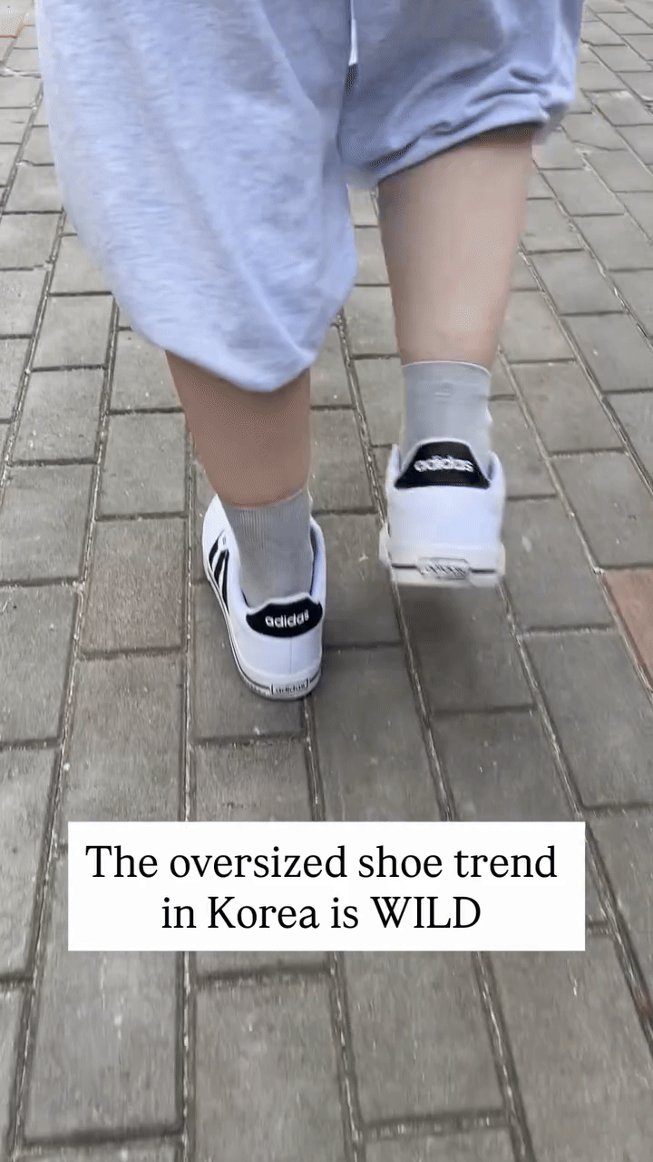 1,2 triệu người tranh cãi về trend người Hàn đi giày rộng để kéo dài chân- Ảnh 4.