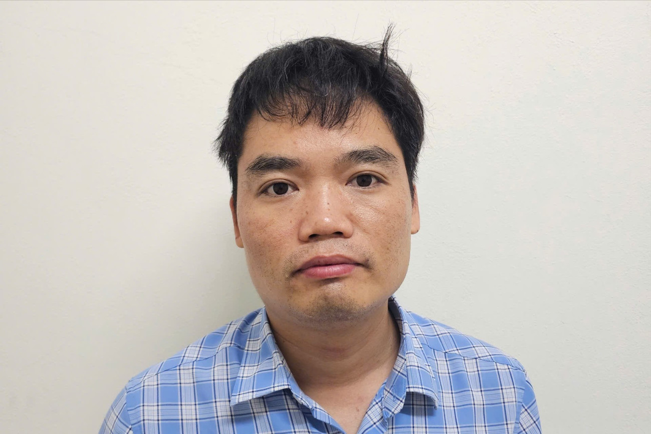 Nam giảng viên say xỉn lái ô tô gây tai nạn liên hoàn ở Hà Nội đối diện mức án nào?- Ảnh 1. Nam giảng viên say xỉn lái ô tô gây tai nạn liên hoàn ở Hà Nội đối diện mức án nào?- Ảnh 1.