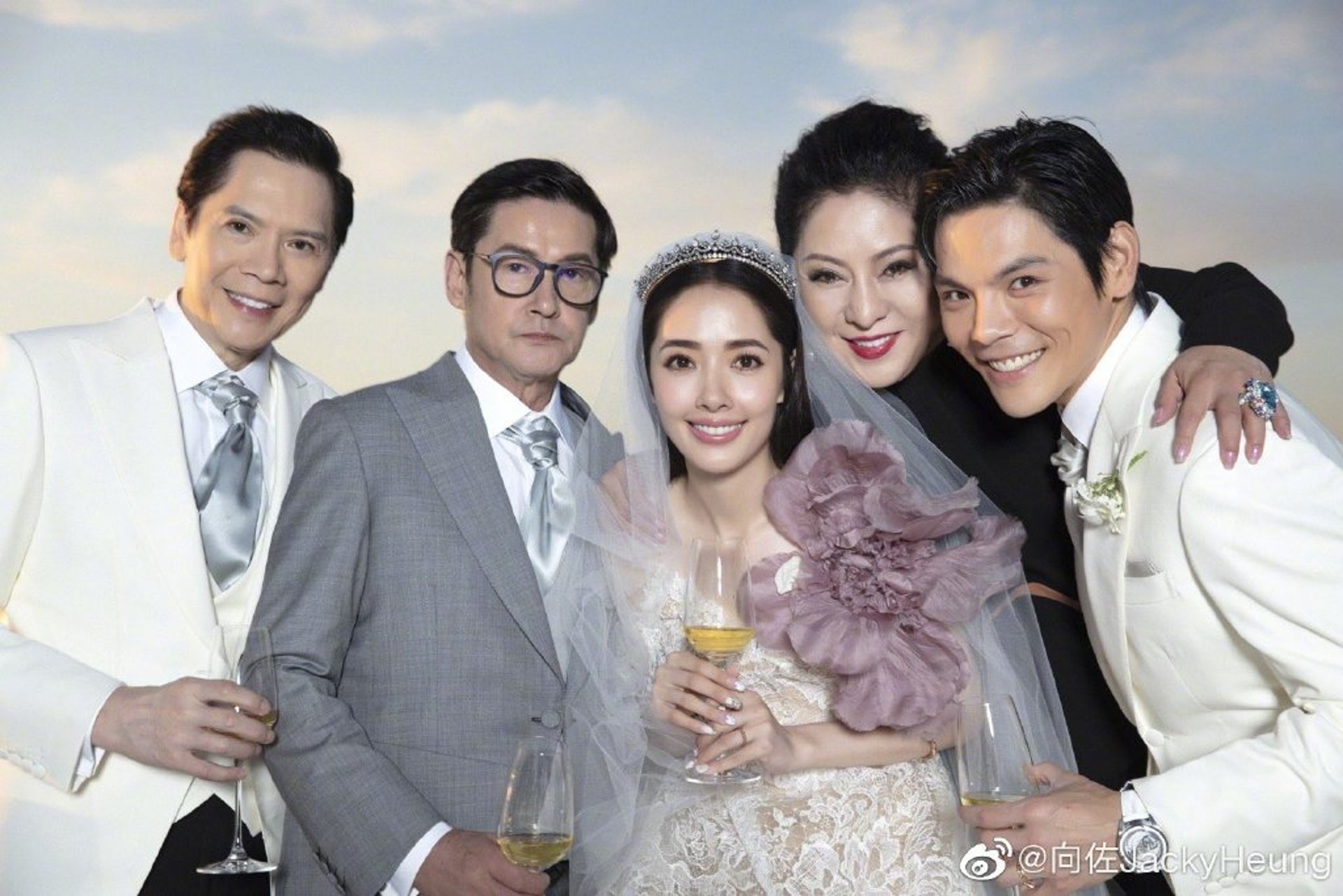 Dâu hào môn khổ nhất showbiz: Tàn tạ vì cưới phải thiếu gia ngoại tình, phá của lại còn... thích giả gái- Ảnh 4.