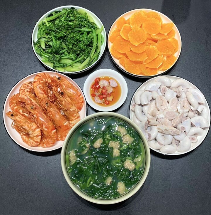 Mẹ đảm gợi ý 30 mâm cơm nhà ngon, đẹp mà không trùng lặp món nào- Ảnh 1.
